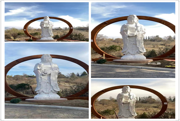 Escultura em aço corten com cortina de água
