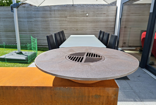 Belgian outdoor furniture distributer: Salable BBQ grill 