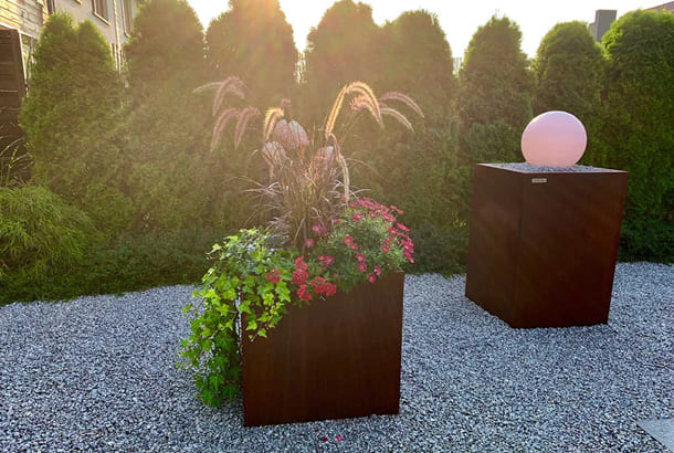 AHL custom weatherproof steel flower planter